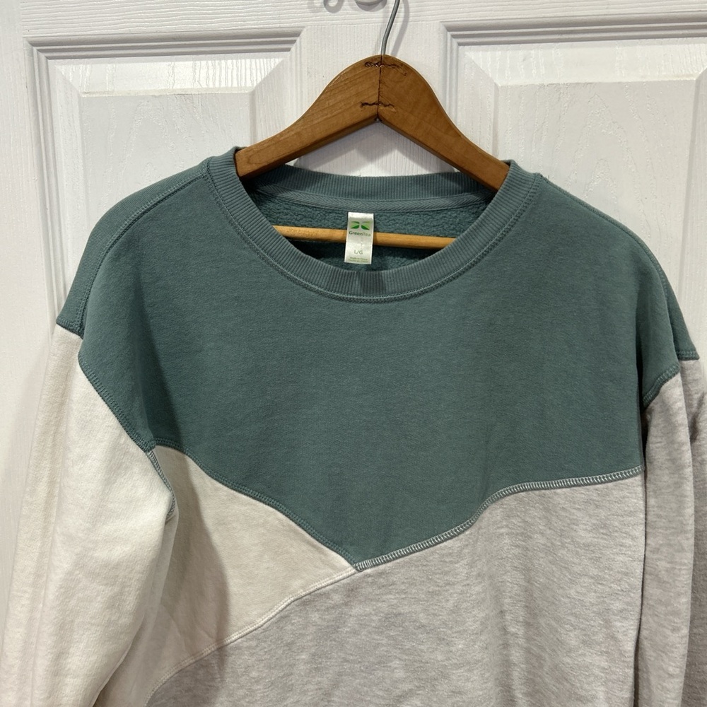 Greentea Tri-Tone Crewneck Sweater View 2